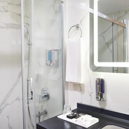 Hotel Taksim Pera Star - Istiklal Street 4*