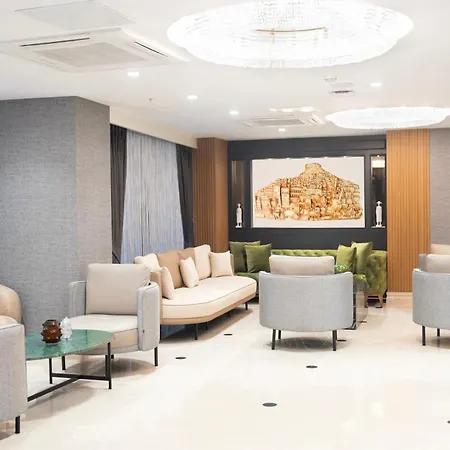 Taksim Pera Star - Istiklal Street