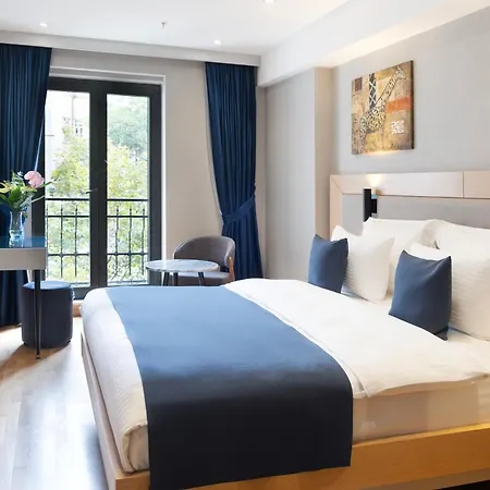 فندق Taksim Pera Star - Istiklal Street 4*