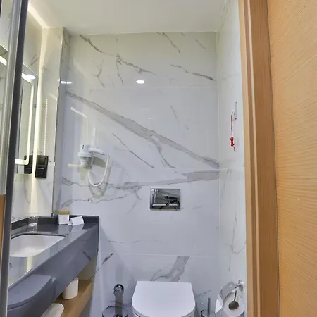 Taksim Pera Star - Istiklal Street 酒店 4*