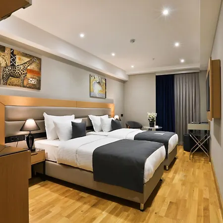 Taksim Pera Star - Istiklal Street 4*
