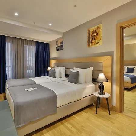 Taksim Pera Star - Istiklal Street 4*